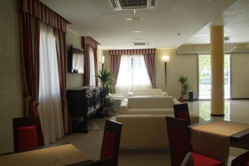 Hotel Arthur Solignano Nuovo Bagian luar foto